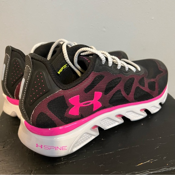 Under Armour Micro G Spine Venom PIP - Picture 2 of 11